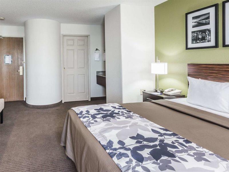 Baymont By Wyndham Pueblo Hotel Kültér fotó