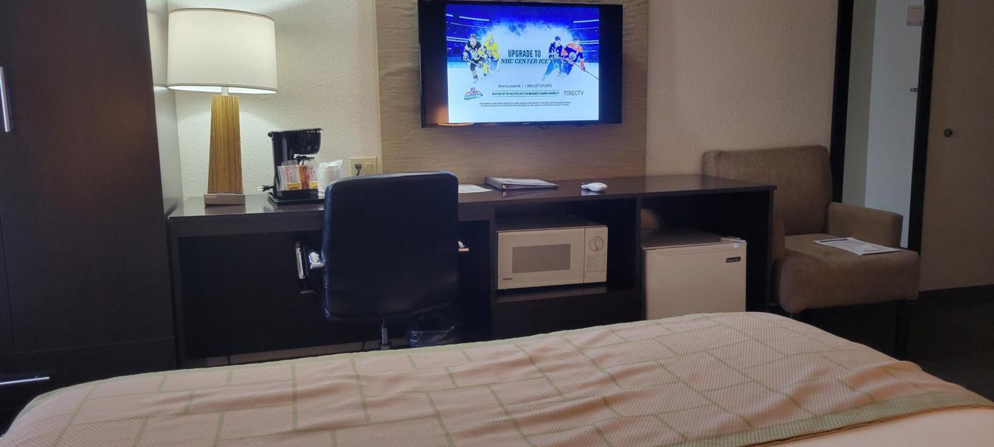 Baymont By Wyndham Pueblo Hotel Kültér fotó